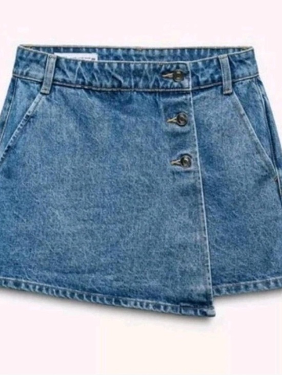 Zara Dresses & Skirts - Zara Light Blue Denim Skirt with Contrast Stitching